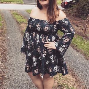 Torrid Off-the-shoulder Long Sleeve Blue Floral Dress - Size 1